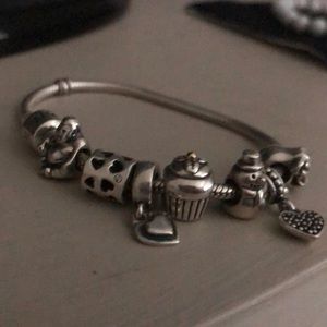 Pandora Jewelry - Silver Pandora Bracelet with 7 Charms Pandora Jewelry - Silver Pandora Bracelet with 7 Charms
